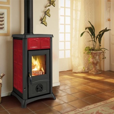 La nordica Extraflame Stufa a legna GEMMA .16 Ceramica Bordeaux