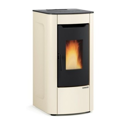 La nordica Extraflame Stufa a pellet ventilata SABRY AD avorio