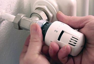 Come funziona la valvola termostatica dei termosifoni?